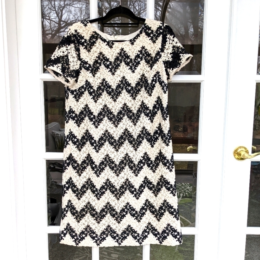 Talbots Black & White Chevron‎ Crochet Lace Sheath Career Cocktail Dress Size 8